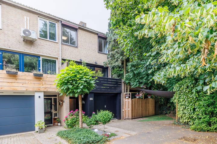 Photo 1 of Lindeboom 48