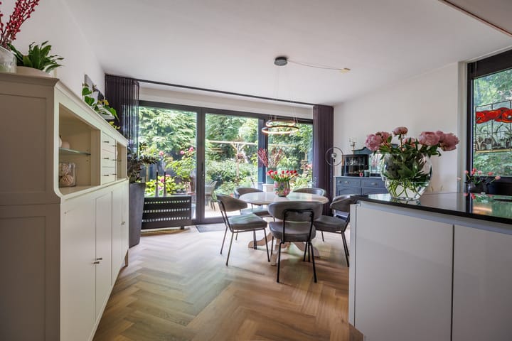 Photo 7 of Lindeboom 48