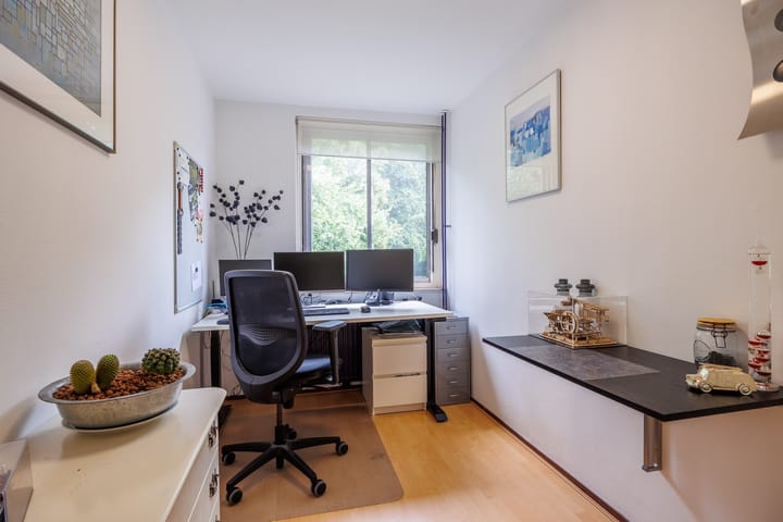 Photo 24 of Lindeboom 48