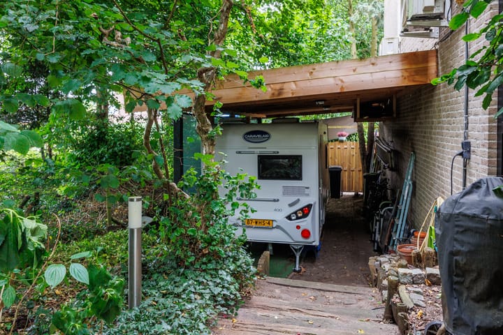 Photo 42 of Lindeboom 48