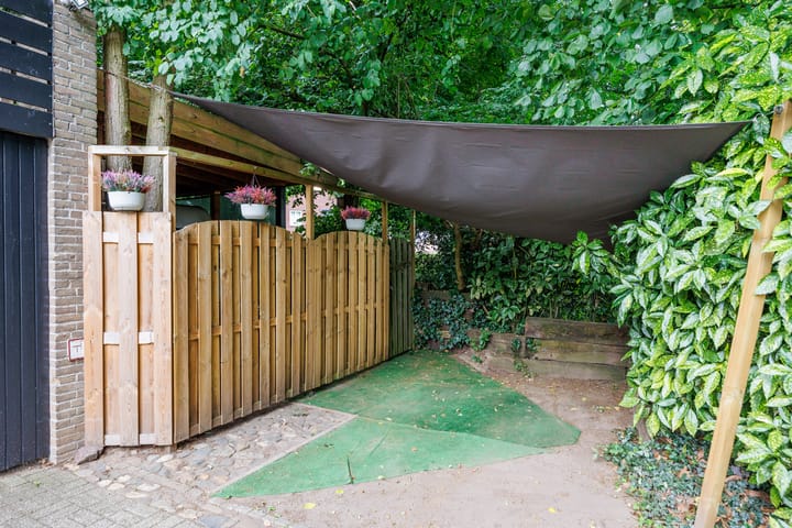 Photo 51 of Lindeboom 48