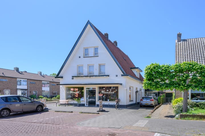 van Hogendorpstraat 13, Dieren