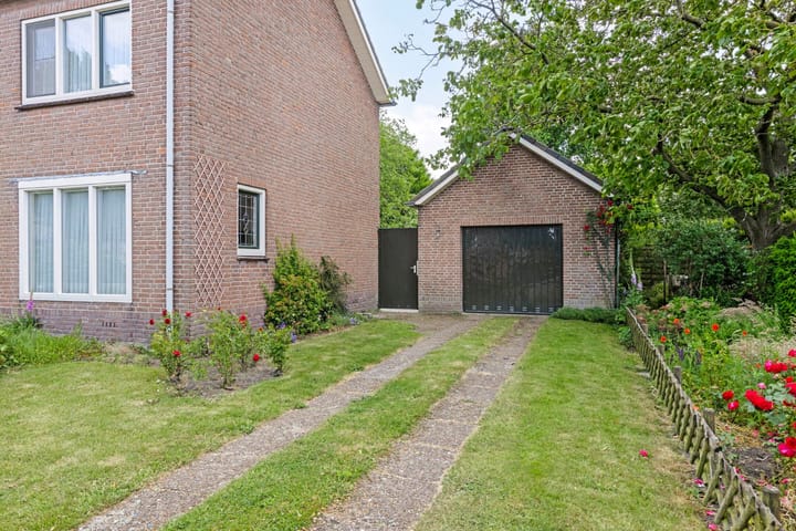 Foto 16 van Poelderstraat 21