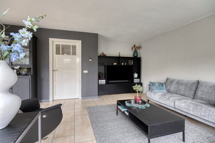 Foto 9 van Martha de Reigerstraat 11