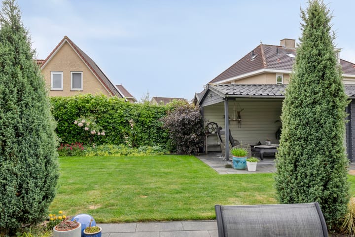 Foto 37 van Martha de Reigerstraat 11