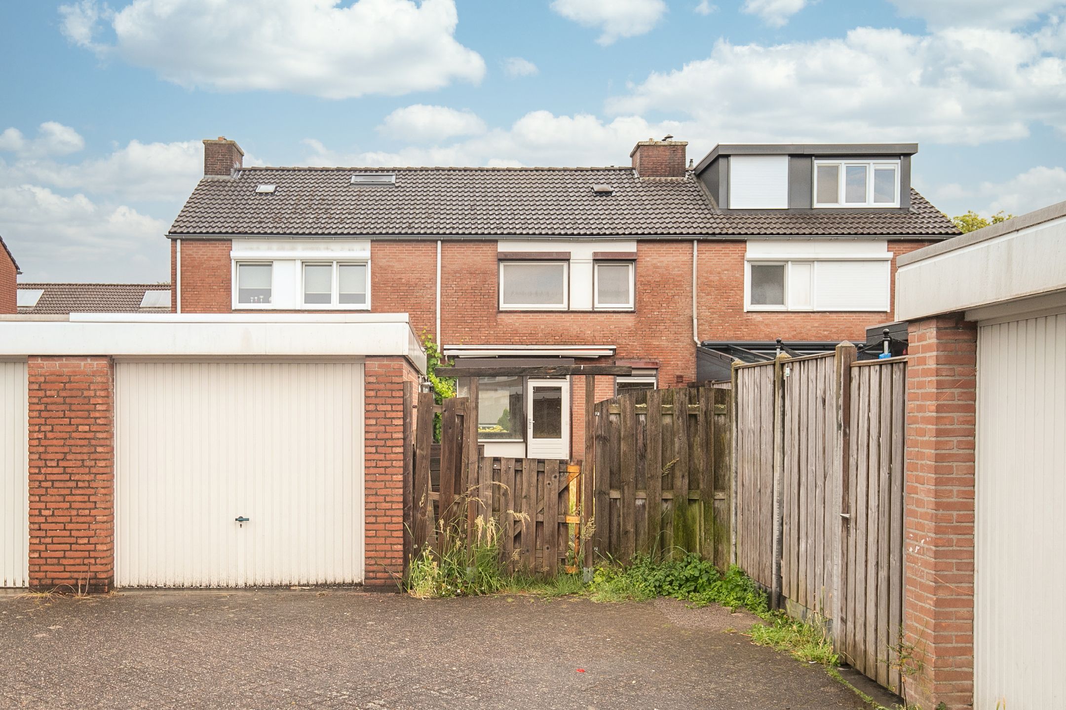 Photo 15 of Pijler 68