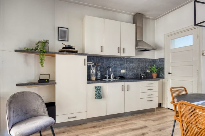 Photo 15 of Oppenheimstraat 6