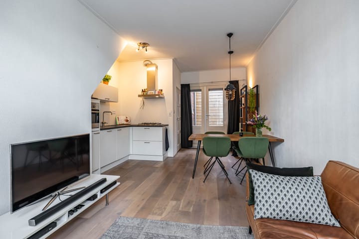 Foto 10 van Meeuwerderweg 51