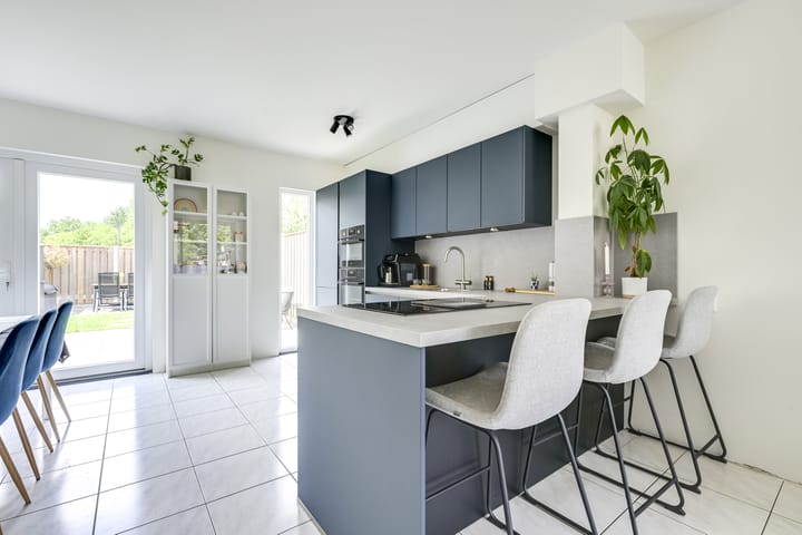 Foto 2 van Debussystraat 5