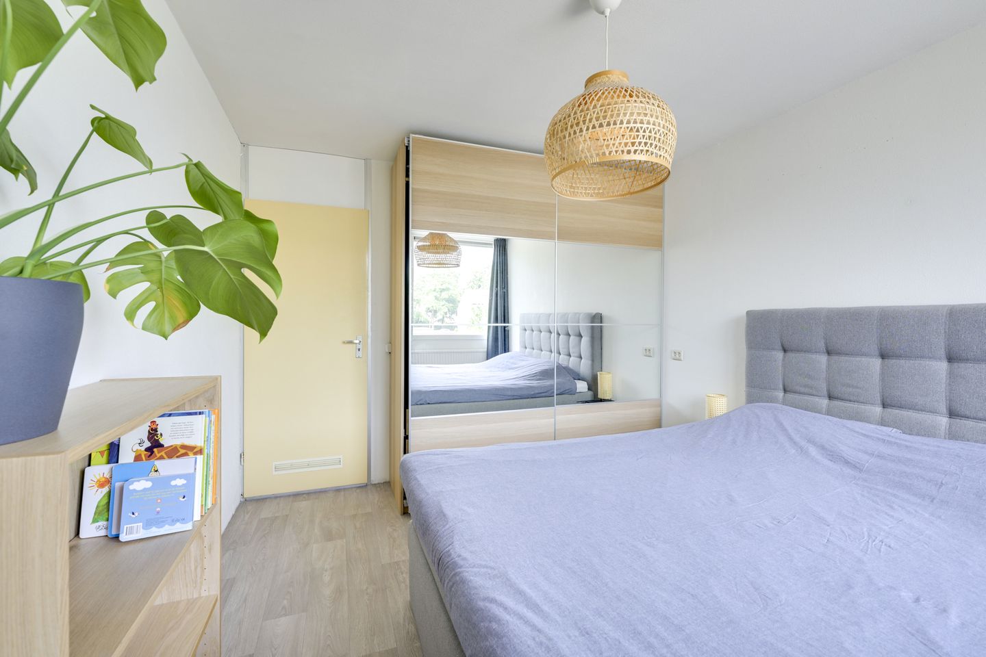 Photo 19 of Debussystraat 5