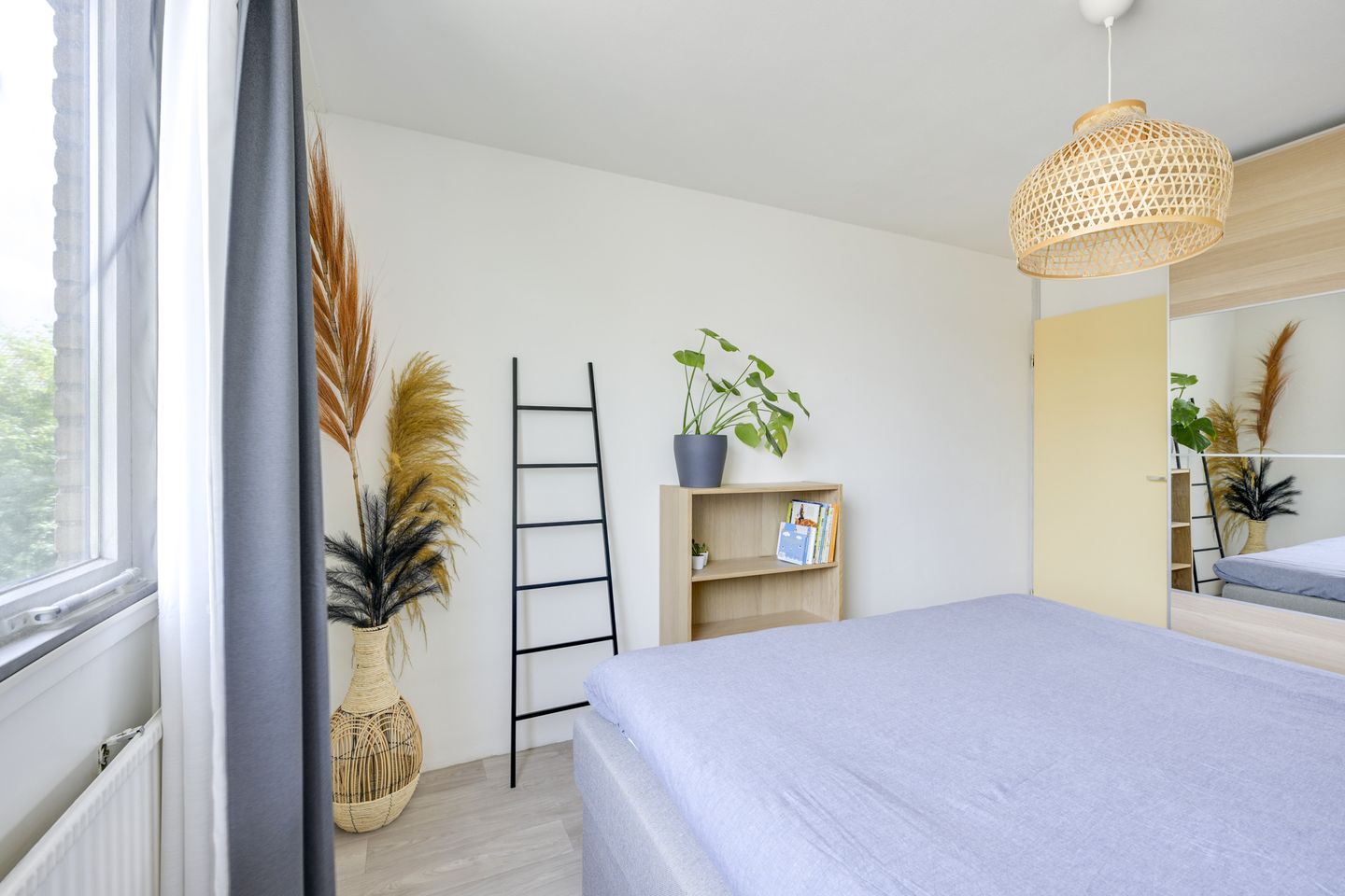 Photo 20 of Debussystraat 5