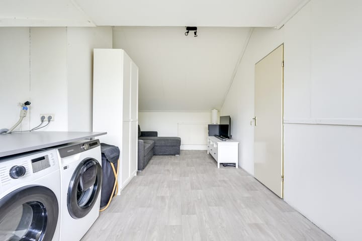 Foto 35 van Debussystraat 5