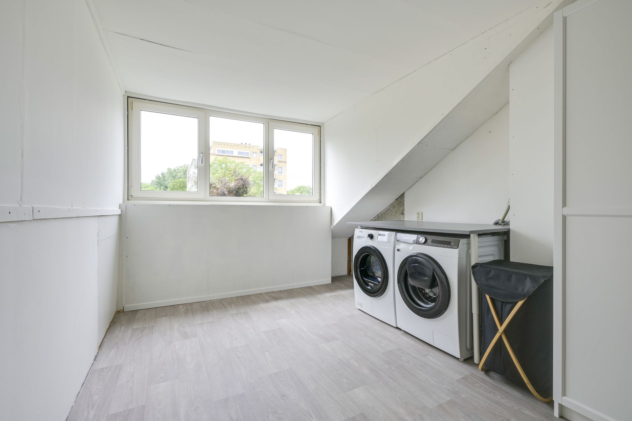 Photo 36 of Debussystraat 5