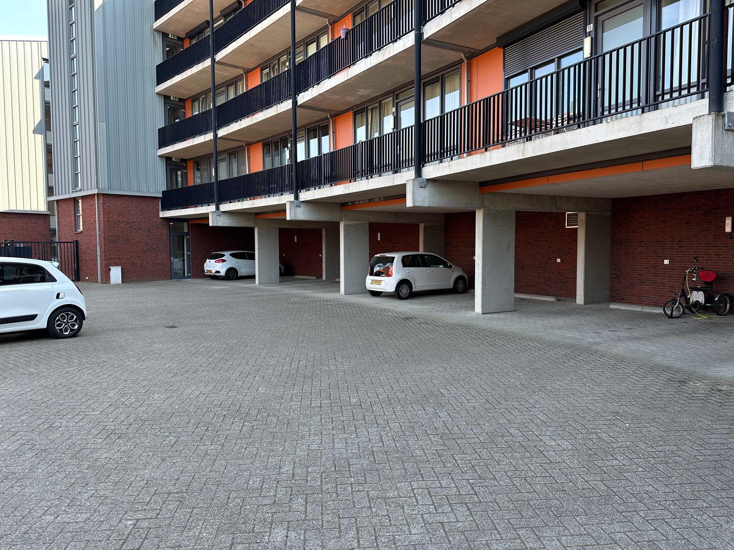 Bekijk foto 4 van Julianapark 26-28
