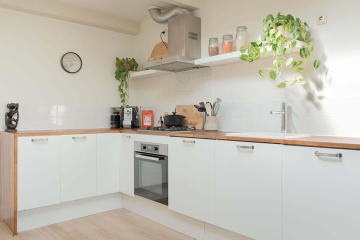 Foto 6 van Van Hogendorpstraat 143-4