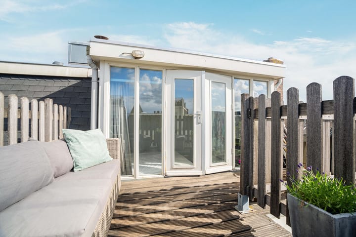 Foto 13 van Van Hogendorpstraat 143-4