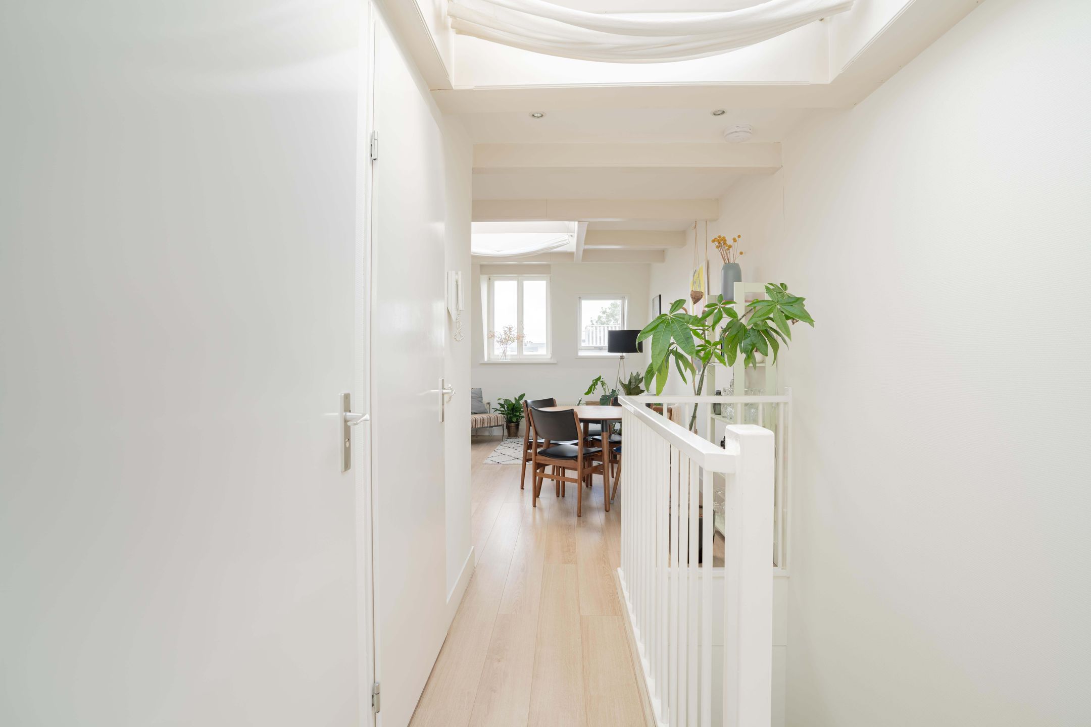 Foto 18 van Van Hogendorpstraat 143-4