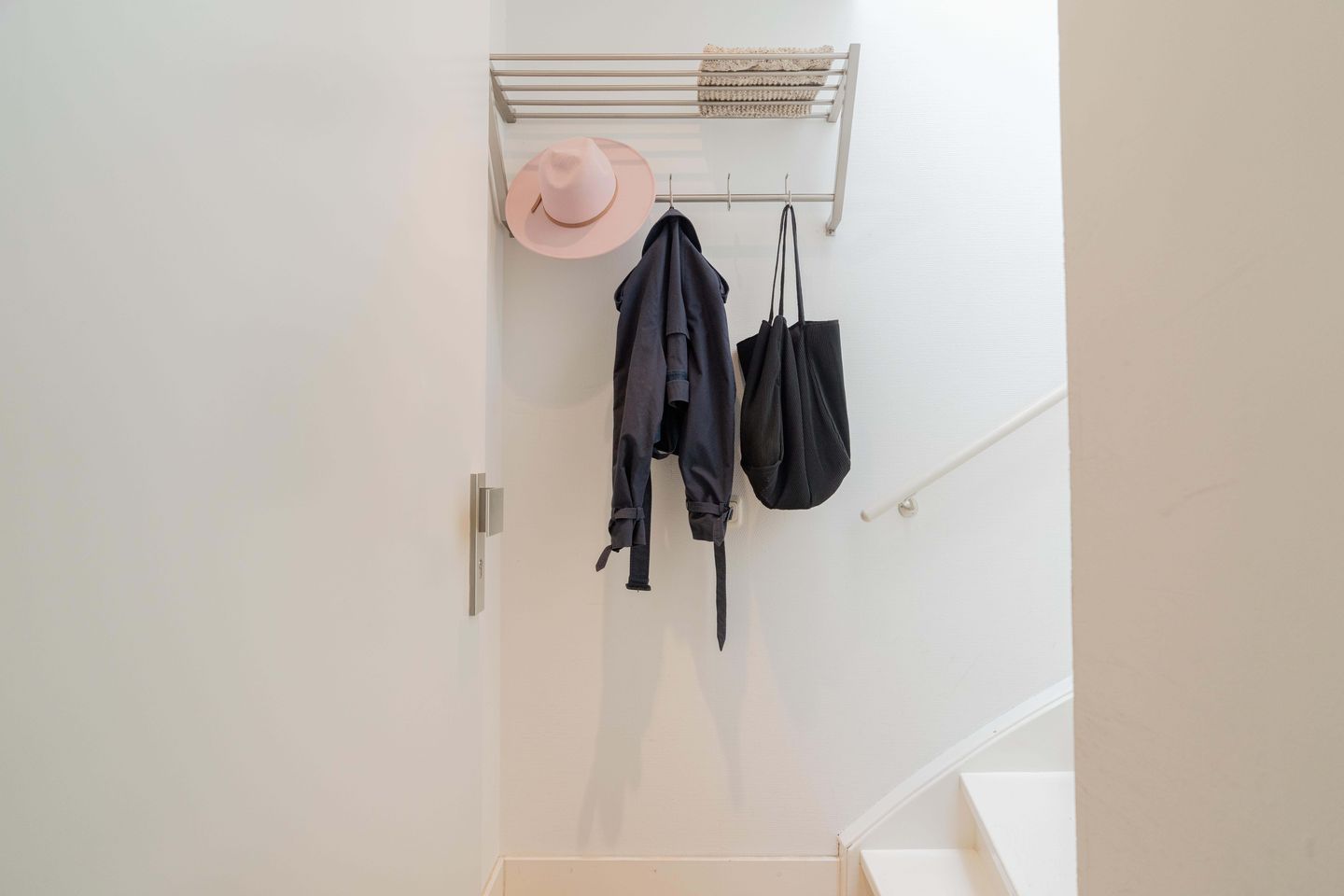 Foto 20 van Van Hogendorpstraat 143-4