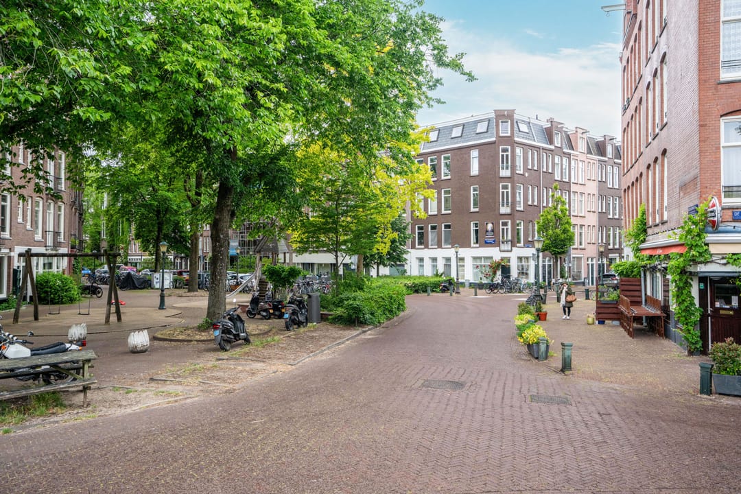 Foto 26 van Van Hogendorpstraat 143-4