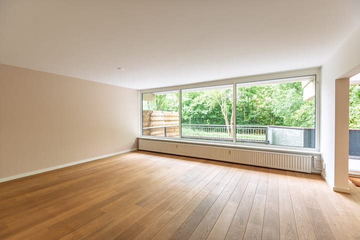 Foto 2 van Aart van der Leeuwlaan 16