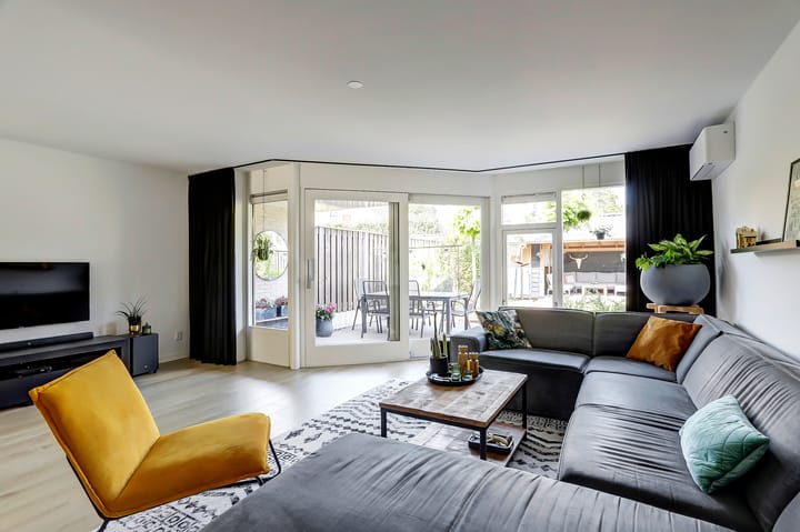 Photo 12 of Zwarte Dolfijn 65