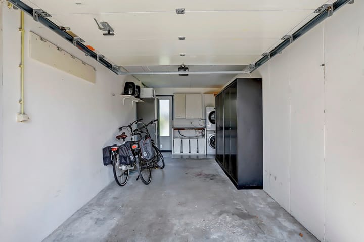 Photo 34 of Zwarte Dolfijn 65