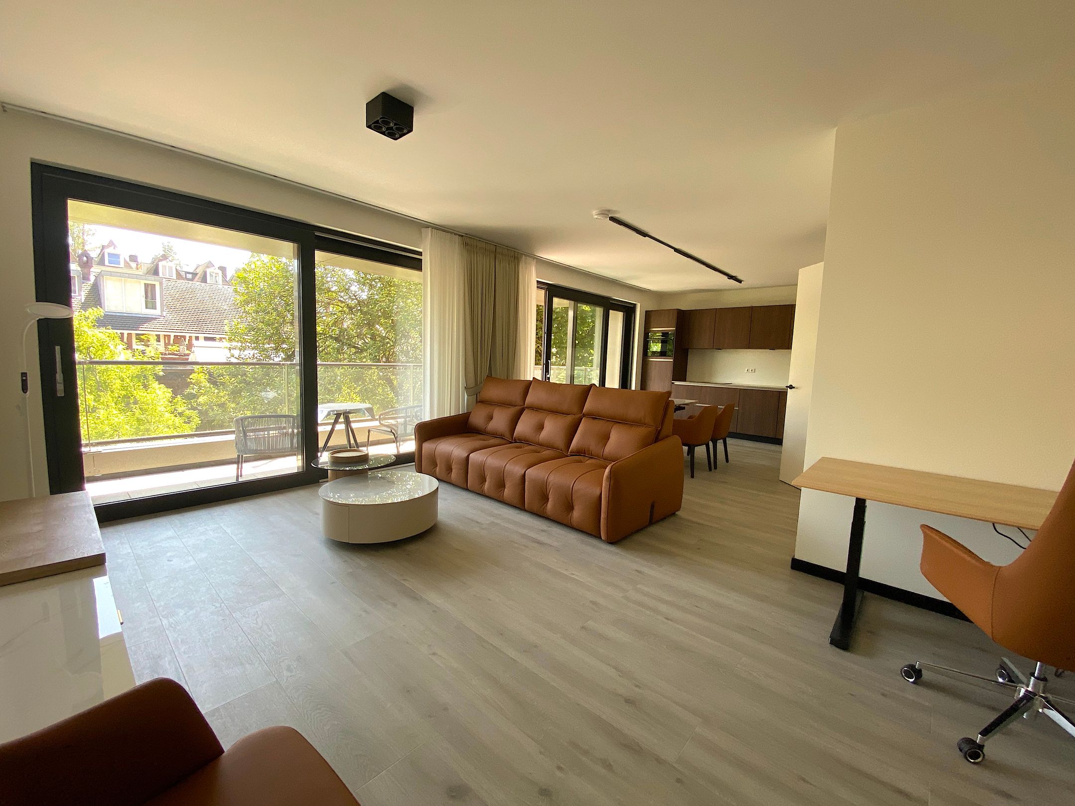 Foto 3 van Isaac Titsinghkade 4-F