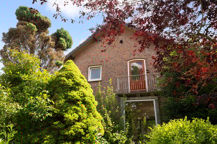 Foto 2 van Burgemeester de van der Schuerenstraat 3