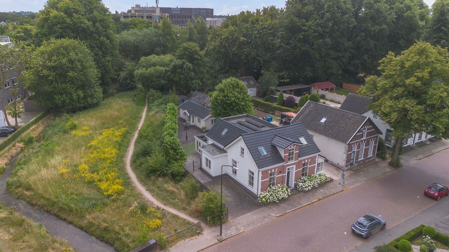 Foto 50 van Waterloseweg 31