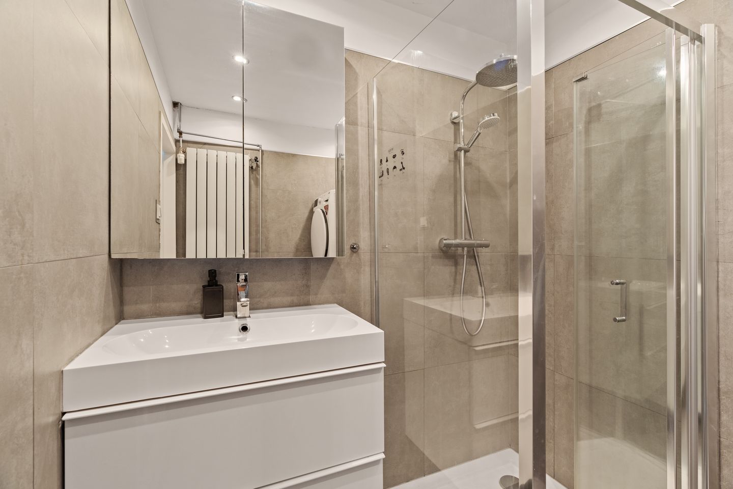 Foto 5 van Boomberg 112