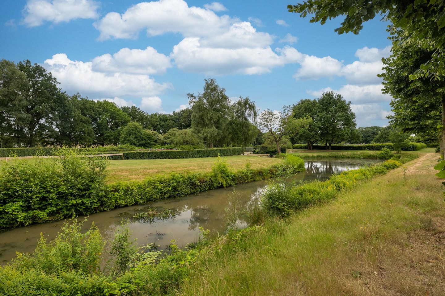 Foto 59 van Nervistraat 1