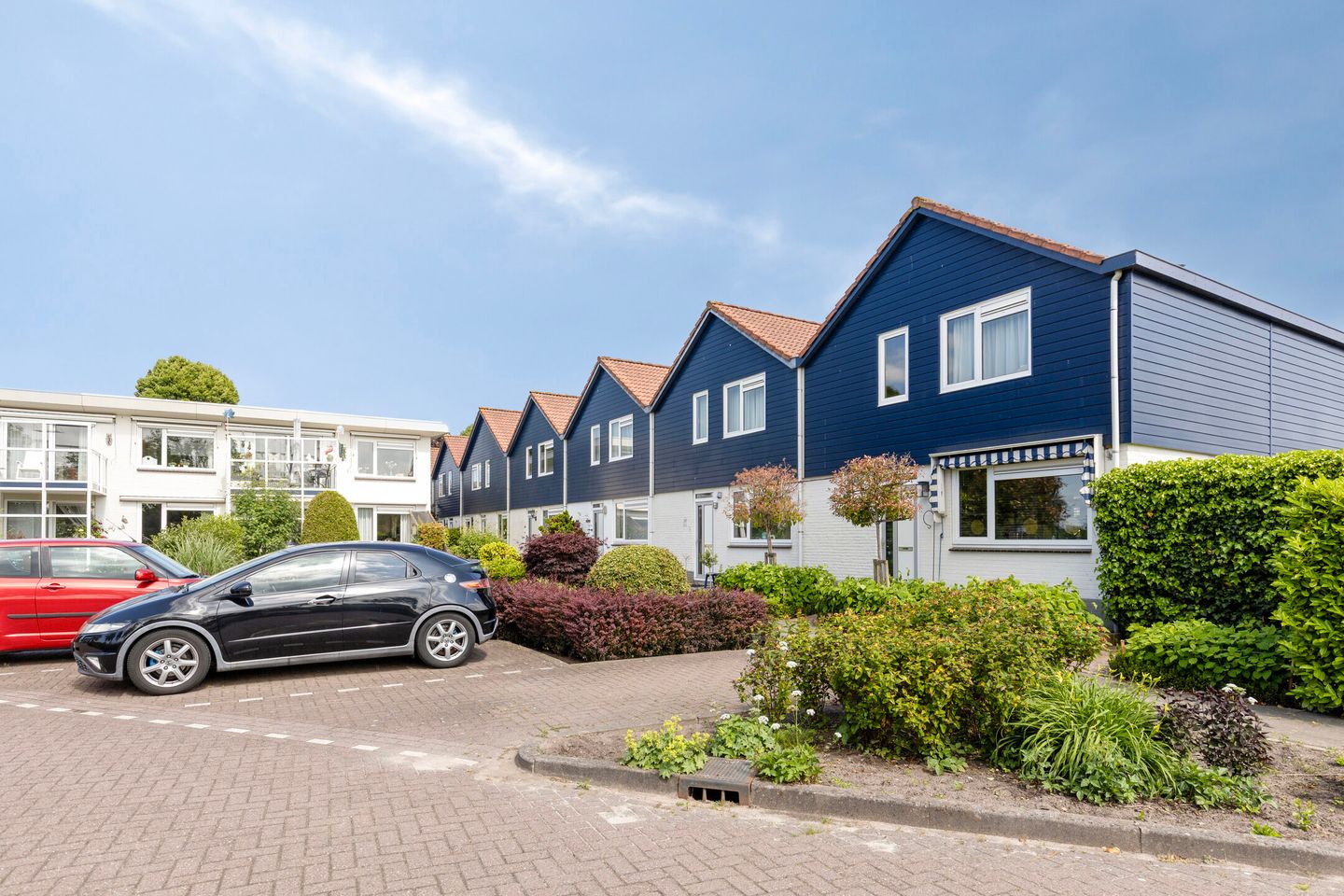 Foto 1 van Strick van Linschotenstraat 79