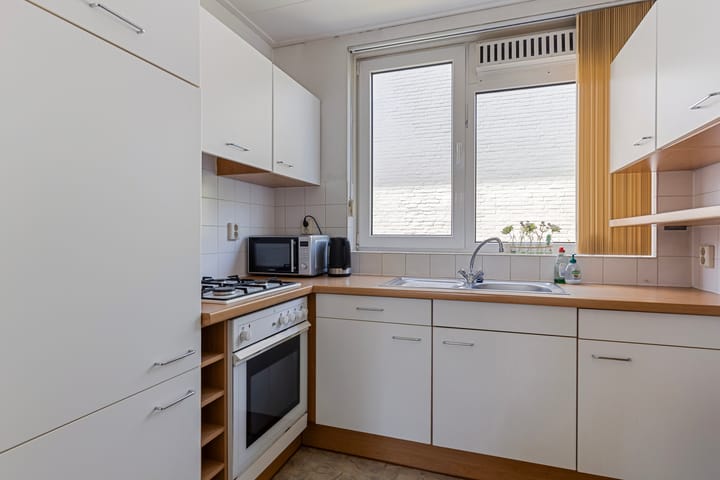 Foto 14 van Strick van Linschotenstraat 79