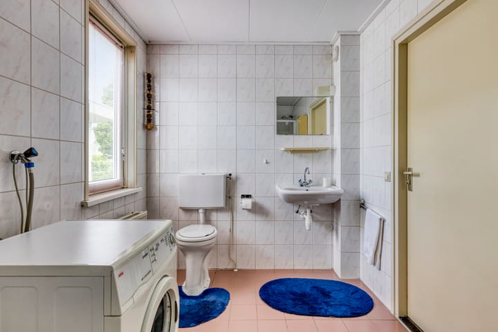 Foto 20 van Strick van Linschotenstraat 79