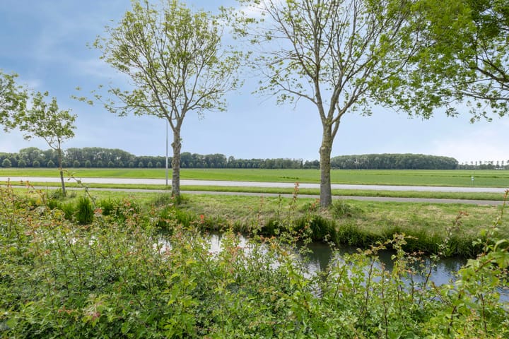 Foto 27 van Strick van Linschotenstraat 79