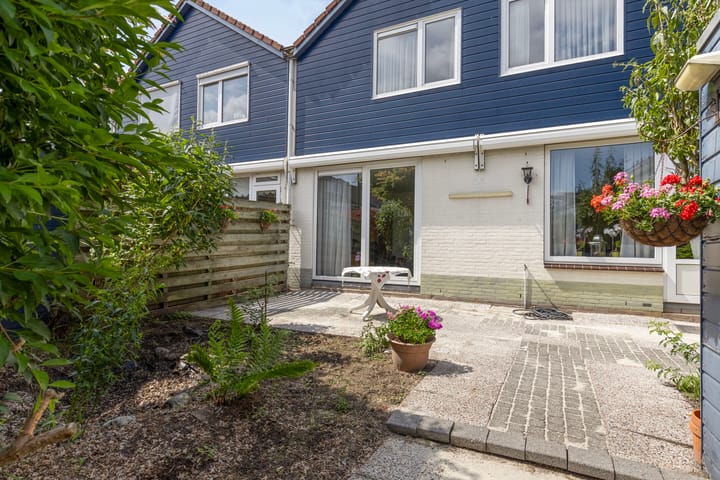 Foto 26 van Strick van Linschotenstraat 79