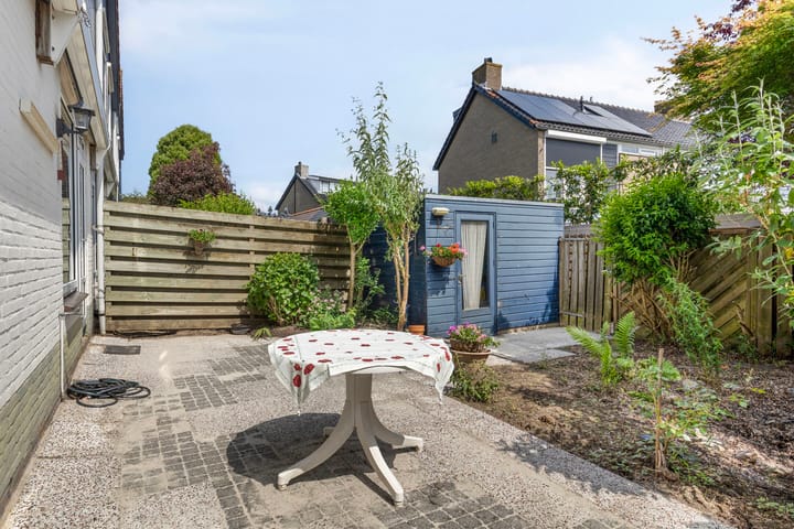 Foto 25 van Strick van Linschotenstraat 79