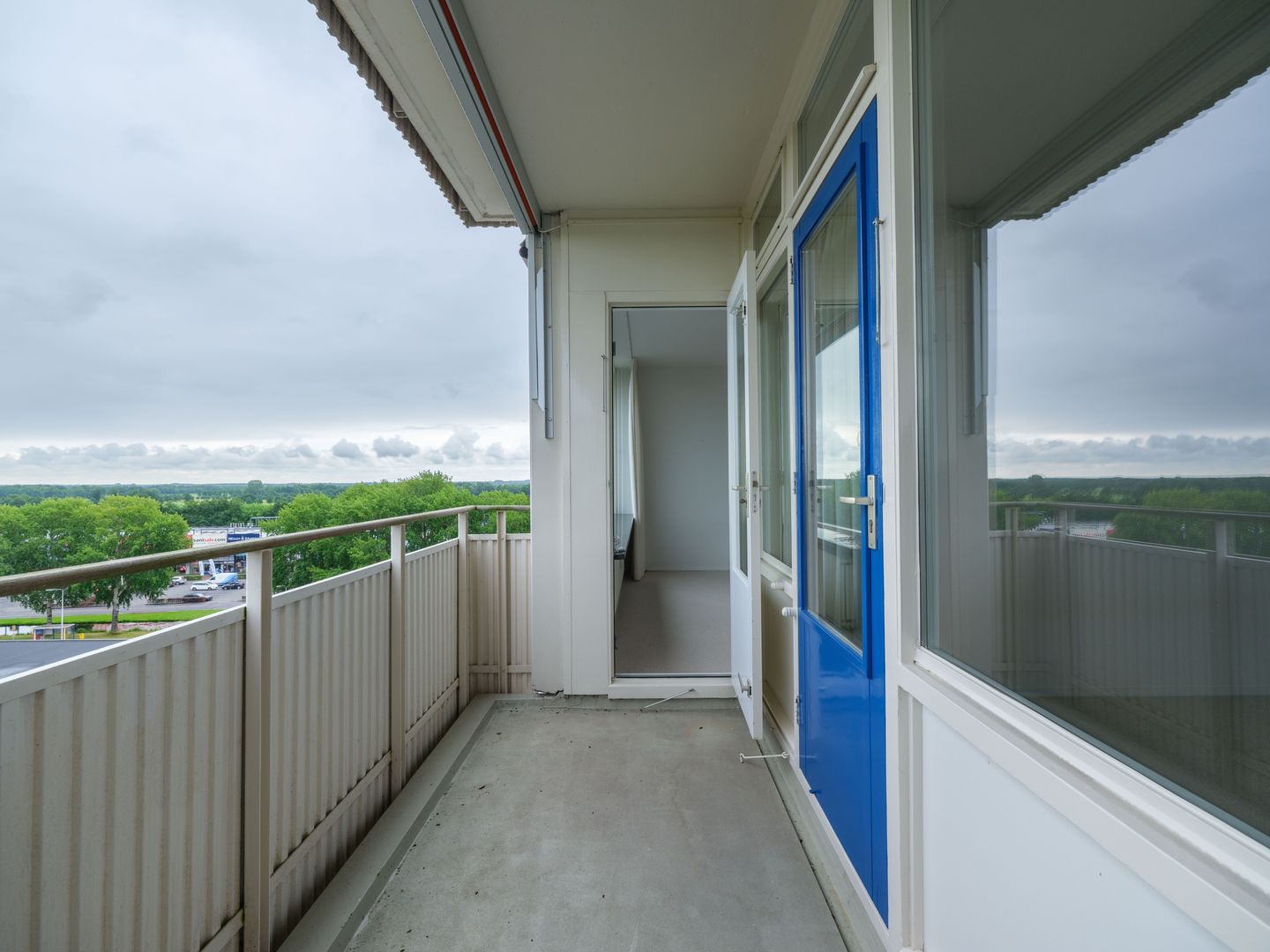 Photo 25 of Burgemeester Wuiteweg 297