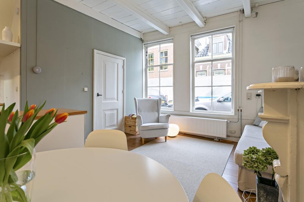 Photo 2 of Grote Leliestraat 36