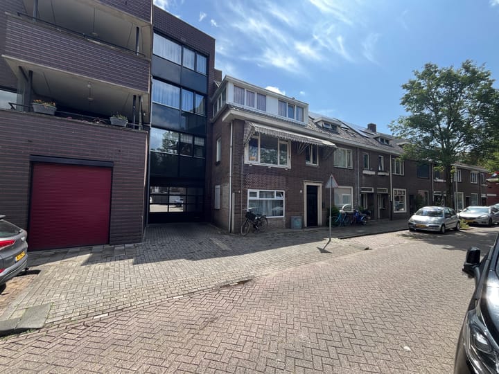 Foto 2 van Van Sasse van Ysseltstraat 4