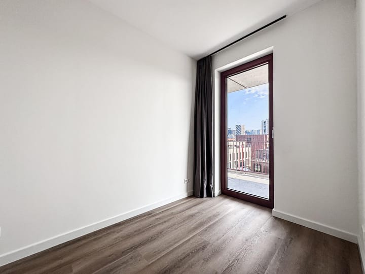 Photo 13 of Laan van Verzetsstrijders 50