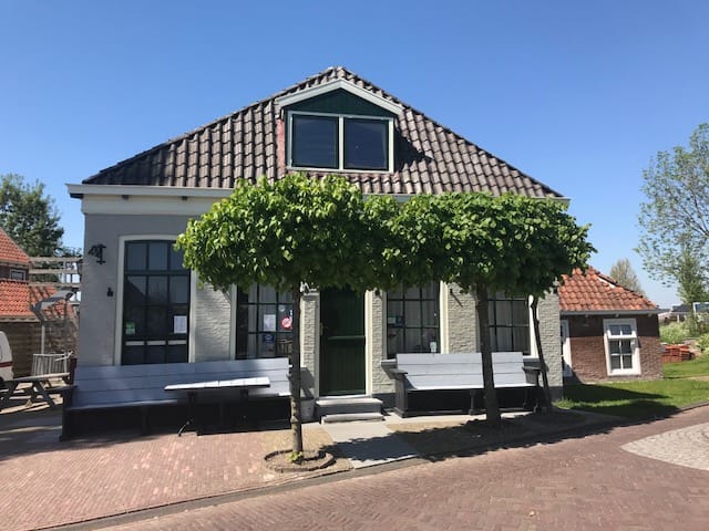 Buorren 4, Uitwellingerga