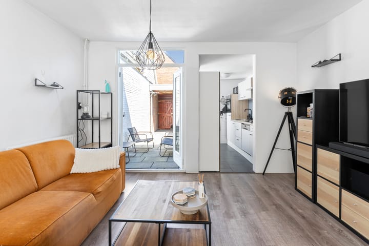 Foto 9 van Emmastraat 57