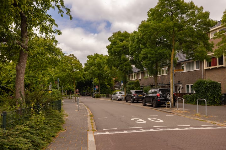 Foto 17 van Huygensstraat 27-D