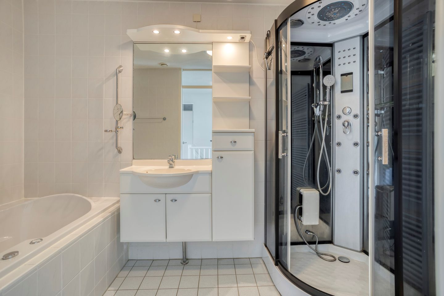 Photo 44 of Troikastraat 18