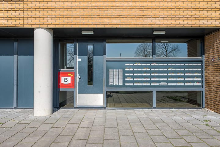 Foto 3 van Makassarhof 118