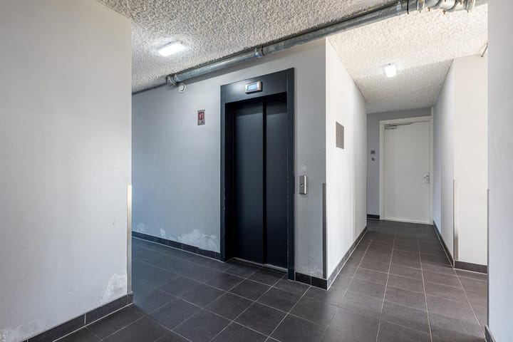 Foto 5 van Makassarhof 118