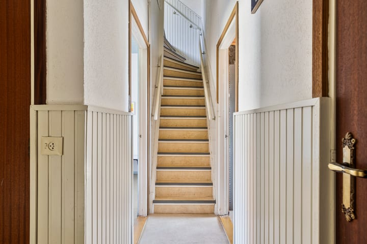 Foto 15 van Zeelsterstraat 142