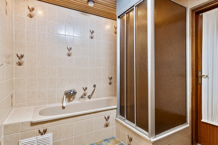 Foto 18 van Zeelsterstraat 142