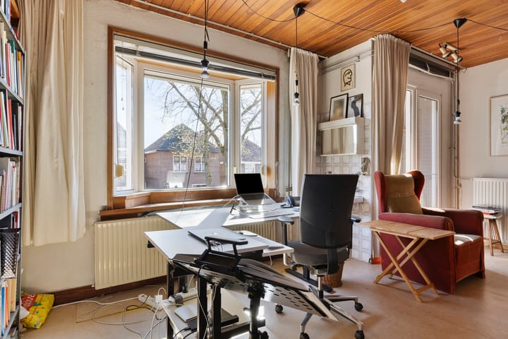 Foto 20 van Zeelsterstraat 142